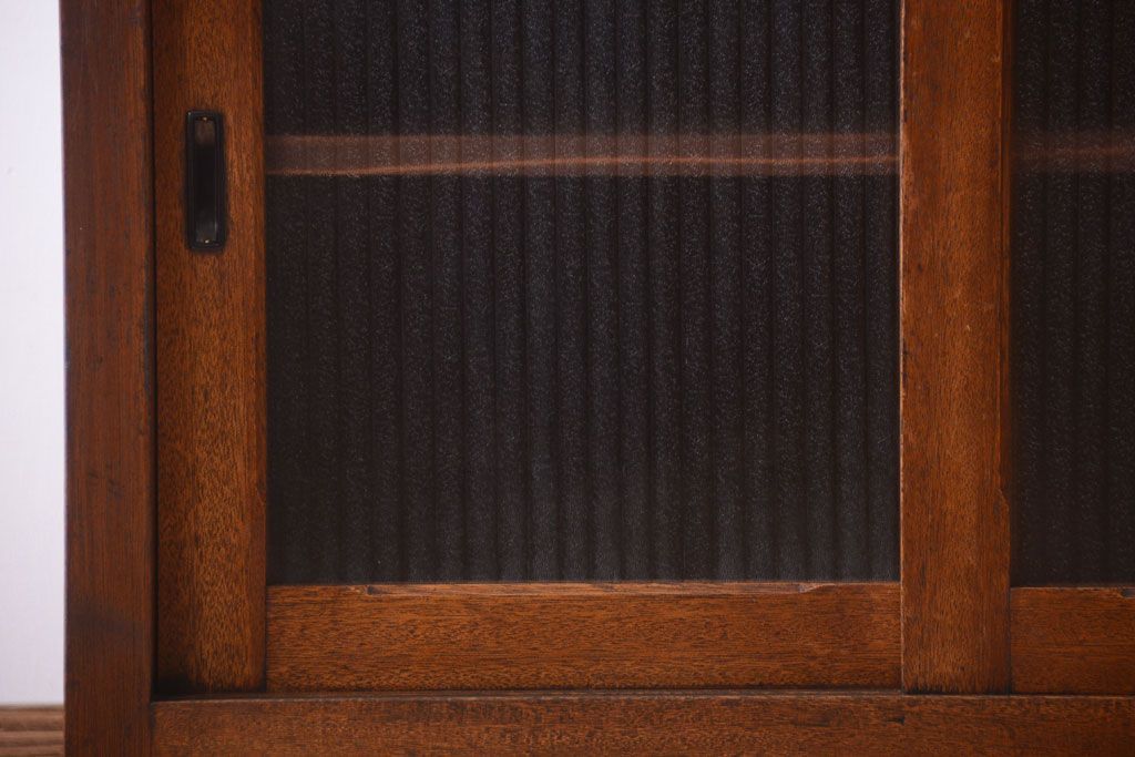 アンティーク家具　和製アンティーク　古い木の銀モールガラス戸カウンターテーブル