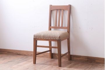 レトロ家具　和製アンティーク　ナラ材製のレトロなシンプルチェア