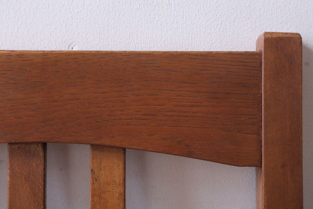 レトロ家具　和製アンティーク　ナラ材製のレトロなシンプルチェア