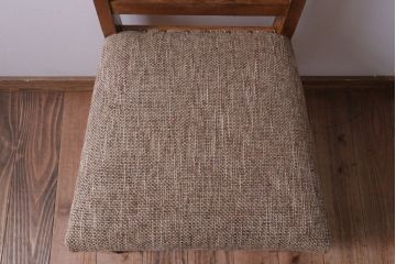 レトロ家具　和製アンティーク　ナラ材製のレトロなシンプルチェア