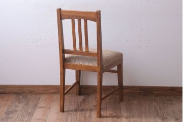 レトロ家具　和製アンティーク　ナラ材製のレトロなシンプルチェア