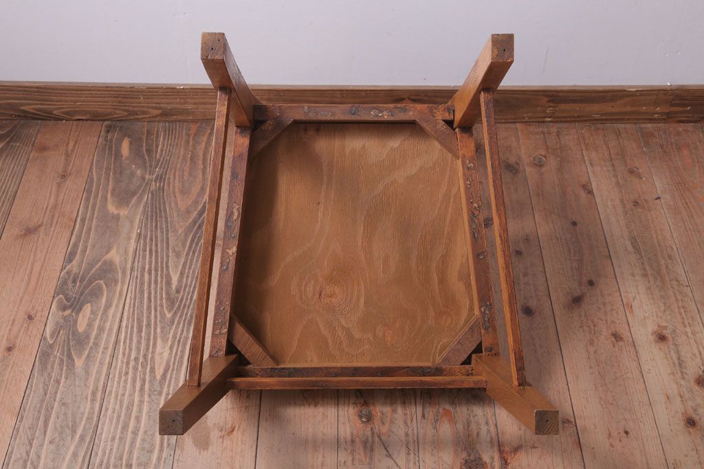 レトロ家具　和製アンティーク　ナラ材製のレトロなシンプルチェア