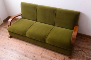 レトロ家具　和製アンティーク　大振りでレトロな3人掛けアームソファ