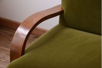 レトロ家具　和製アンティーク　大振りでレトロな3人掛けアームソファ