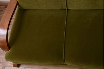 レトロ家具　和製アンティーク　大振りでレトロな3人掛けアームソファ