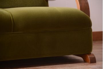 レトロ家具　和製アンティーク　大振りでレトロな3人掛けアームソファ