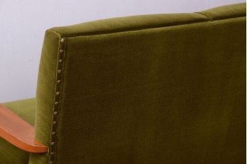 レトロ家具　和製アンティーク　大振りでレトロな3人掛けアームソファ