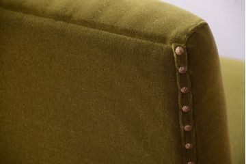 レトロ家具　和製アンティーク　大振りでレトロな3人掛けアームソファ