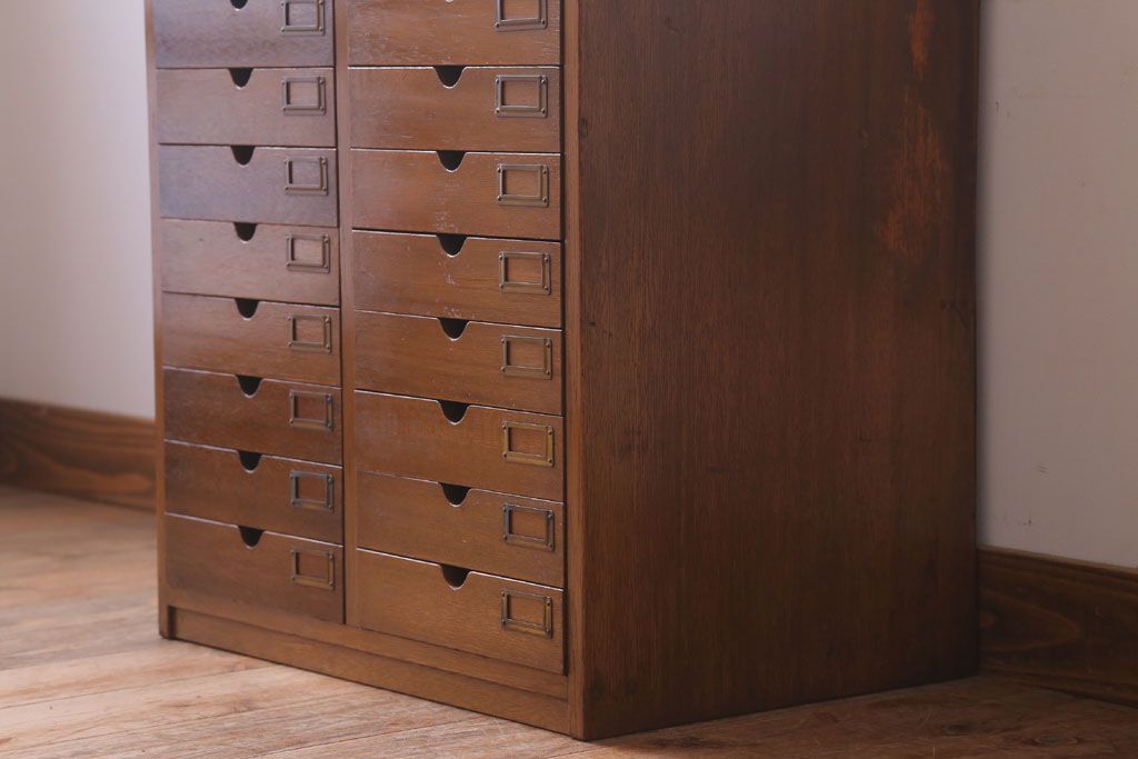 レトロ家具　昭和レトロ　ネームプレート付き!アンティーク小引き出し