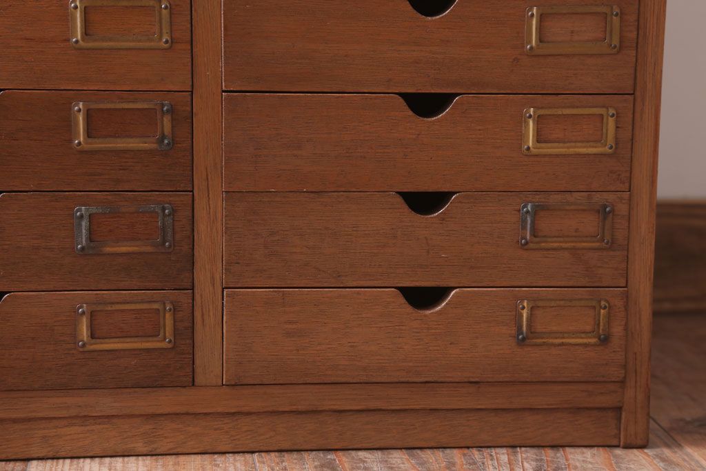 レトロ家具　昭和レトロ　ネームプレート付き!アンティーク小引き出し