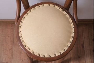 レトロ家具　アンティーク　本革座面のレトロなベントウッドチェア(椅子)