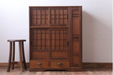 レトロ家具　昭和レトロ　古い木製の収納棚(下駄箱)