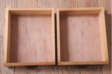 レトロ家具　昭和レトロ　古い木製の収納棚(下駄箱)