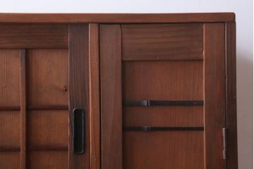 レトロ家具　昭和レトロ　古い木製の収納棚(下駄箱)