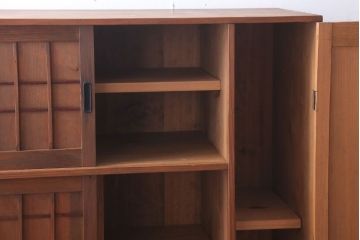 レトロ家具　昭和レトロ　古い木製の収納棚(下駄箱)