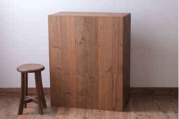 レトロ家具　昭和レトロ　古い木製の収納棚(下駄箱)