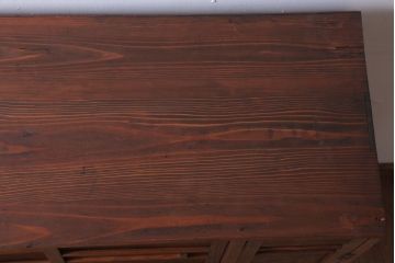 レトロ家具　昭和レトロ　古い木製の収納棚(下駄箱)(2)