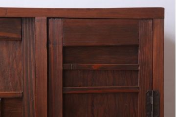 レトロ家具　昭和レトロ　古い木製の収納棚(下駄箱)(2)