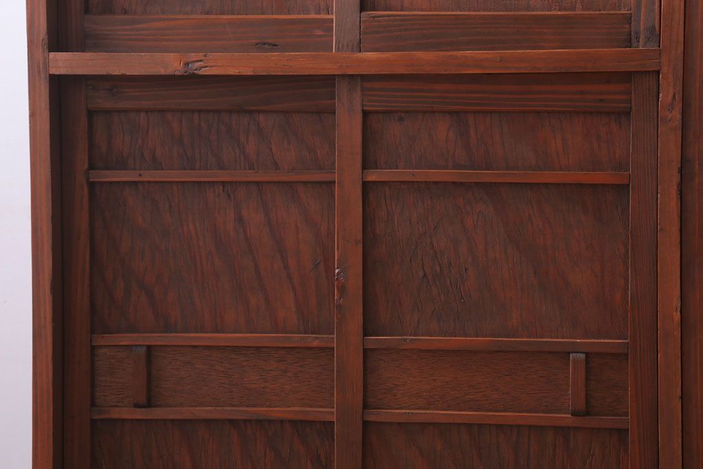 レトロ家具　昭和レトロ　古い木製の収納棚(下駄箱)(2)