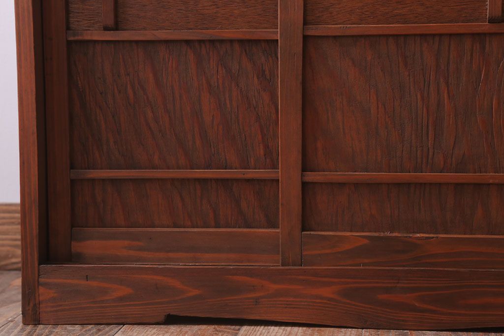 レトロ家具　昭和レトロ　古い木製の収納棚(下駄箱)(2)