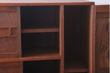 レトロ家具　昭和レトロ　古い木製の収納棚(下駄箱)(2)