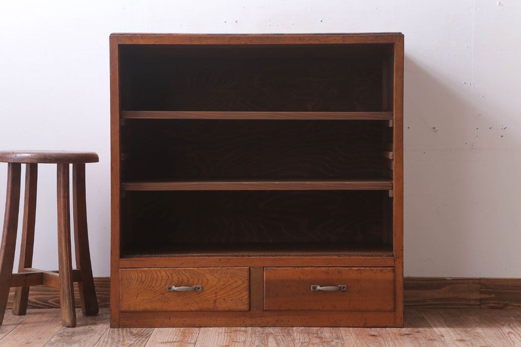 アンティーク家具　和製アンティーク　小ぶりな前面檜材収納棚