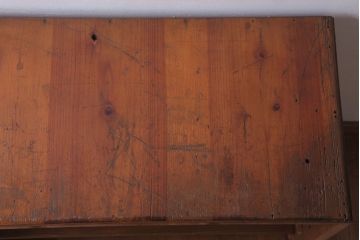 アンティーク家具　和製アンティーク　小ぶりな前面檜材収納棚