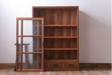 アンティーク家具　和製アンティーク　結霜ガラス入りの木味収納棚(戸棚)