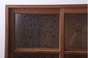 アンティーク家具　和製アンティーク　結霜ガラス入りの木味収納棚(戸棚)