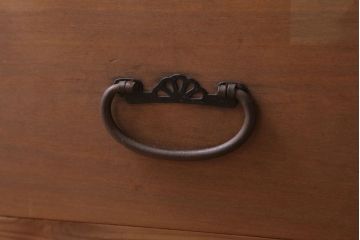 アンティーク家具　和製アンティーク　結霜ガラス入りの木味収納棚(戸棚)