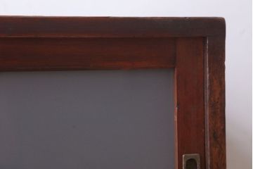 アンティーク家具　和製アンティーク　すりガラス入り!古い木のシンプルな戸棚(収納棚)