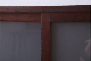 アンティーク家具　和製アンティーク　すりガラス入り!古い木のシンプルな戸棚(収納棚)