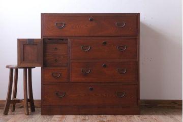 アンティーク家具　和製アンティーク　関西系!前面栓材の上品なハーモニカ付き衣装箪笥