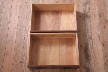 アンティーク家具　和製アンティーク　関西系!前面栓材の上品なハーモニカ付き衣装箪笥