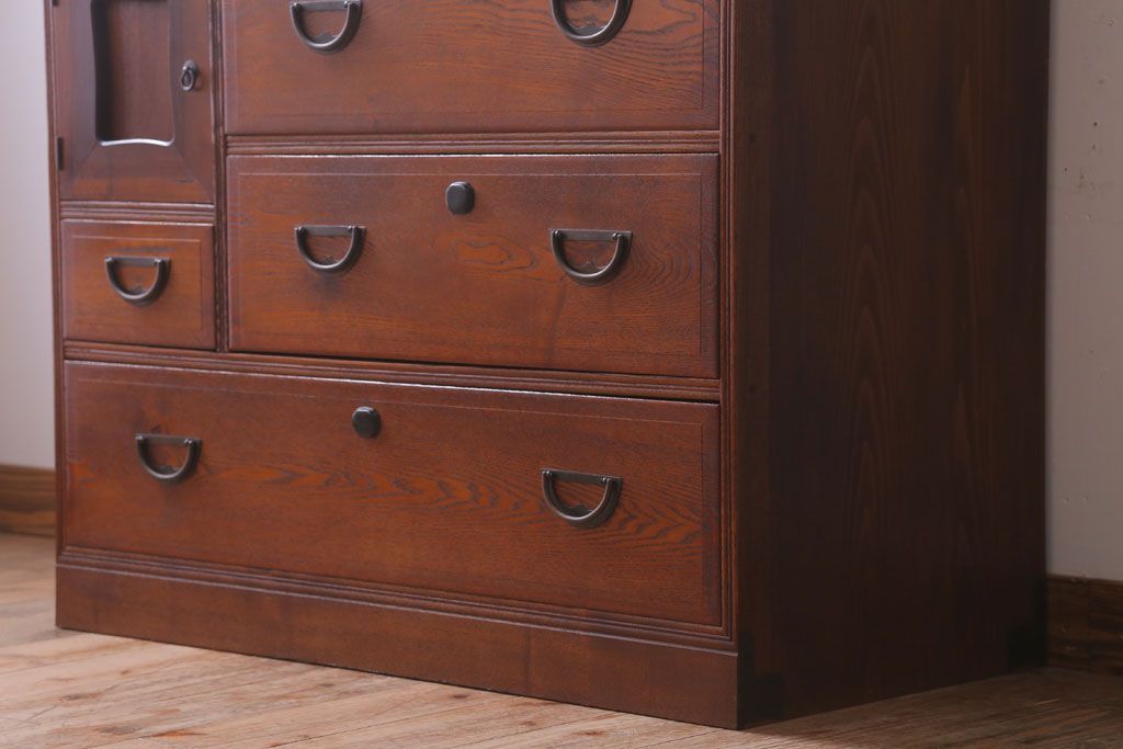 アンティーク家具　和製アンティーク　関西系!前面栓材の上品なハーモニカ付き衣装箪笥