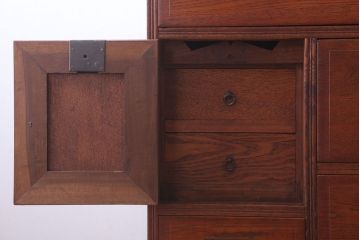 アンティーク家具　和製アンティーク　関西系!前面栓材の上品なハーモニカ付き衣装箪笥