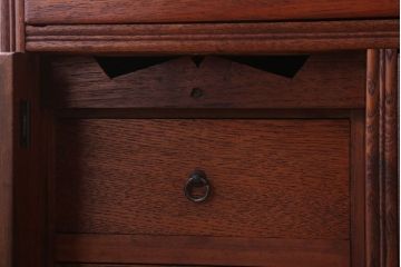 アンティーク家具　和製アンティーク　関西系!前面栓材の上品なハーモニカ付き衣装箪笥