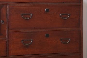 アンティーク家具　和製アンティーク　関西系!前面栓材の上品なハーモニカ付き衣装箪笥