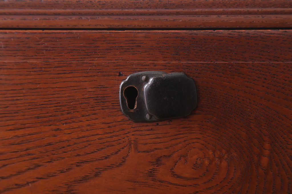 アンティーク家具　和製アンティーク　関西系!前面栓材の上品なハーモニカ付き衣装箪笥