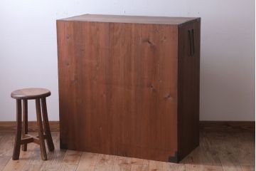 アンティーク家具　和製アンティーク　関西系!前面栓材の上品なハーモニカ付き衣装箪笥