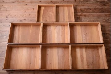 アンティーク家具　古民具・骨董　明治〜大正　高級品!前面欅材の結霜ガラス戸ローボード