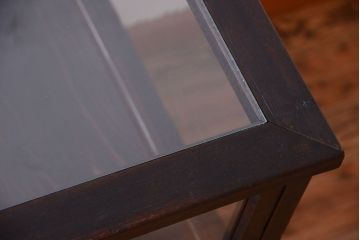 アンティーク家具　大正ロマン　脚付きのアンティーク飾りガラスケース(ショーケース)