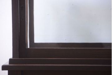 アンティーク家具　大正ロマン　脚付きのアンティーク飾りガラスケース(ショーケース)