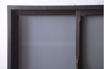 アンティーク家具　和製アンティーク　すりガラス入り!古い木の一本物戸棚(収納棚)