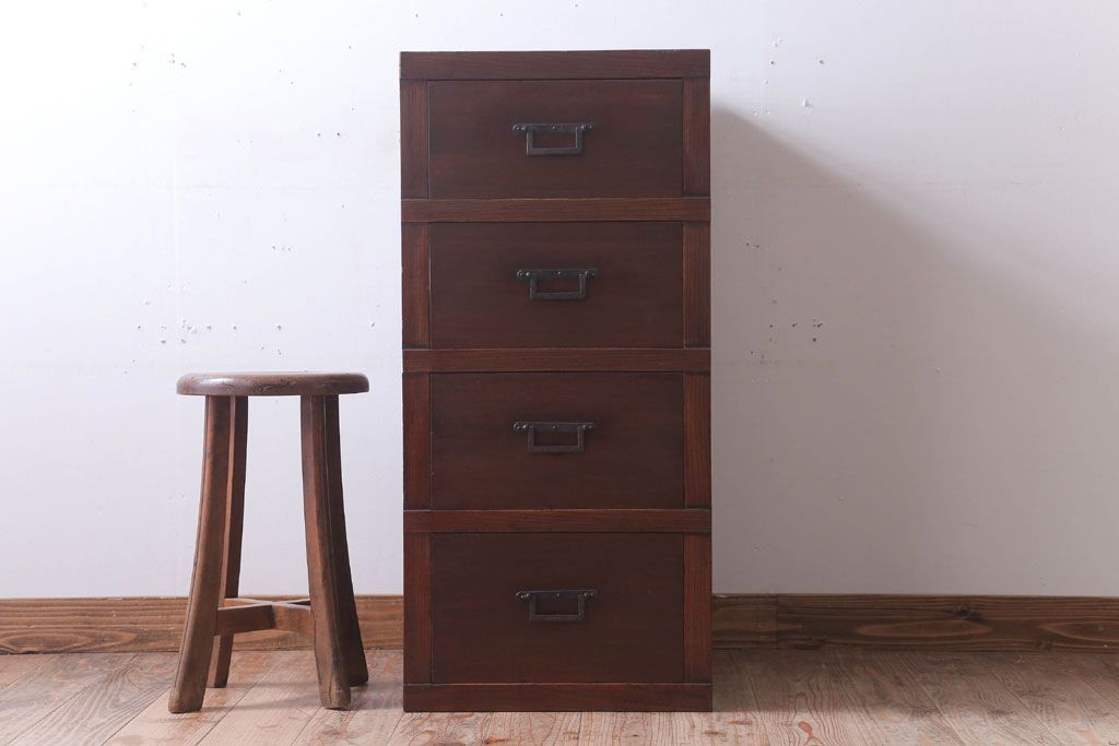 アンティーク家具　古民具・骨董　明治〜大正　古い木の4杯チェスト(引き出し)