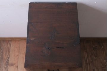 アンティーク家具　古民具・骨董　明治〜大正　古い木の4杯チェスト(引き出し)
