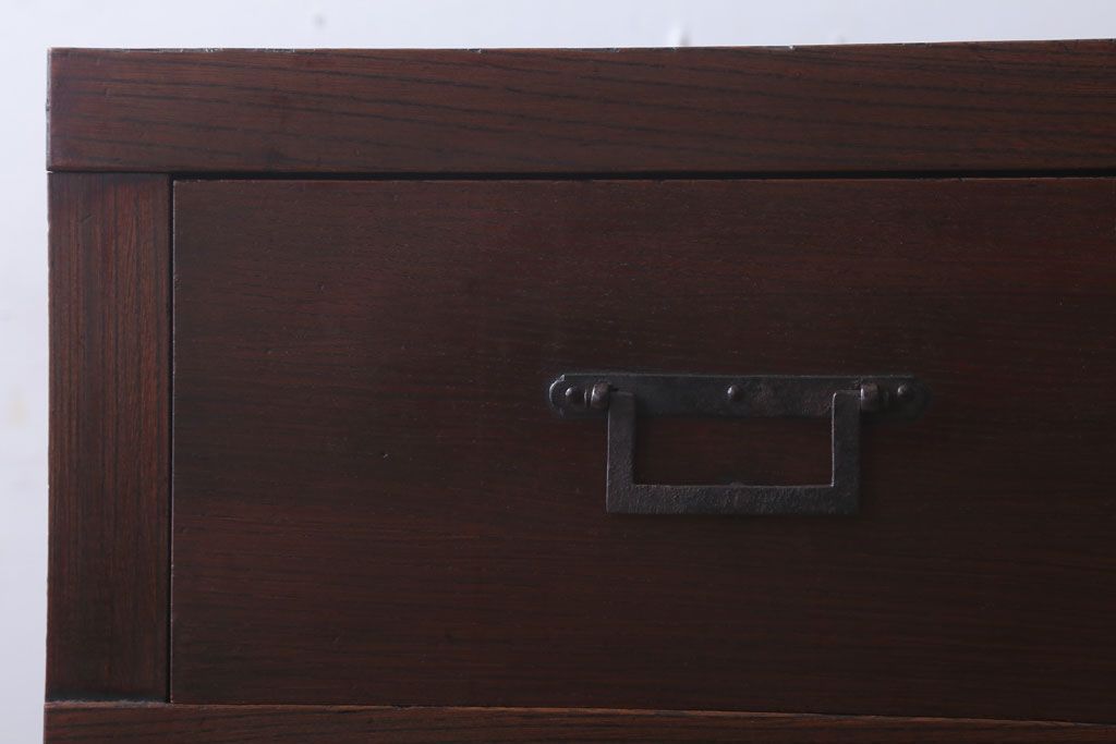 アンティーク家具　古民具・骨董　明治〜大正　古い木の4杯チェスト(引き出し)