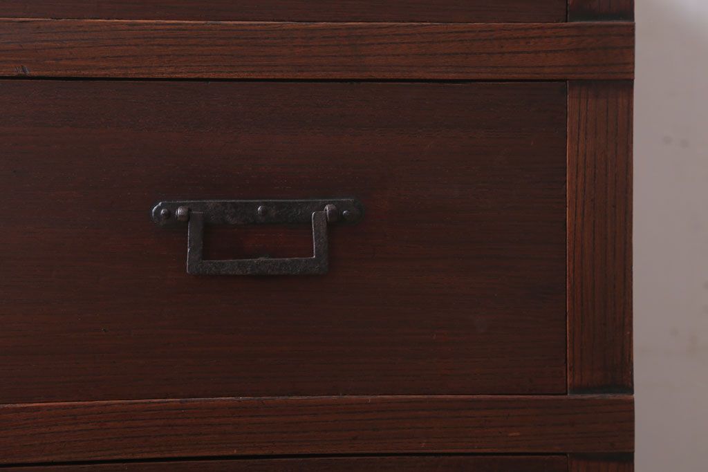 アンティーク家具　古民具・骨董　明治〜大正　古い木の4杯チェスト(引き出し)