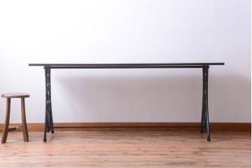 アンティーク　天板ナラ材!大ぶりなシンガーミシンリメイクテーブル(鉄脚テーブル・長テーブル)