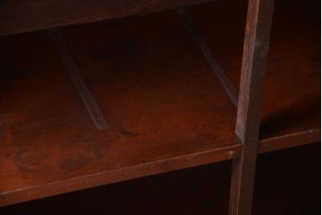アンティーク家具　和製アンティーク　古い木の脚付き飾り棚(オープンラック)